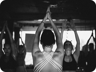 Real-Time Local Connections App for Community Links